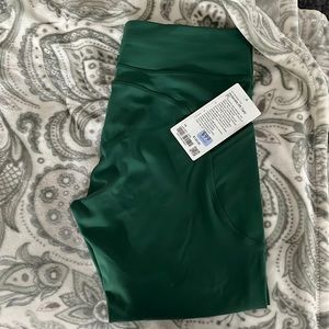 NWT Lululemon Invigorate Tight